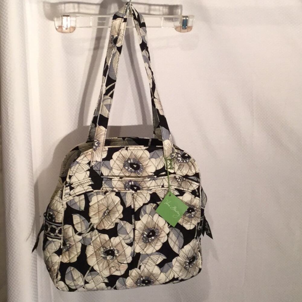 Vera Bradley tote in white black floral NWT